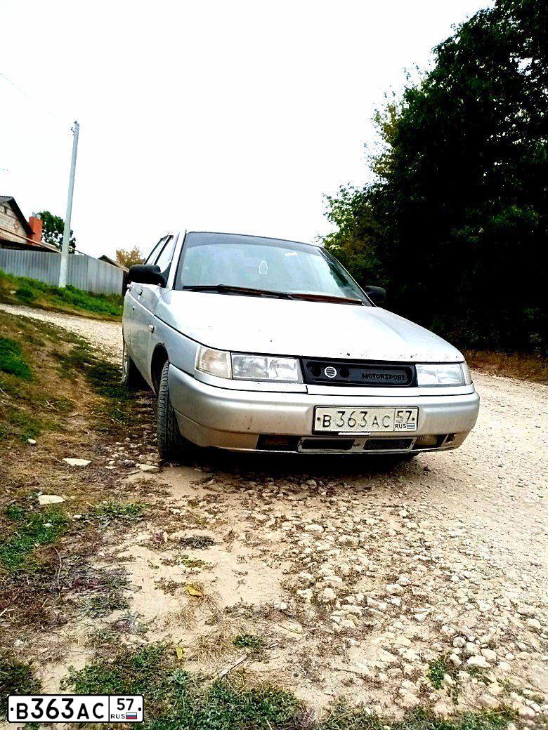 Фото автомобиля LADA 2110 LADA, 2003 — госномер В363АС57. Цвет: СВЕТЛО-СЕРЕБРИСТЫЙ МЕТАЛЛ