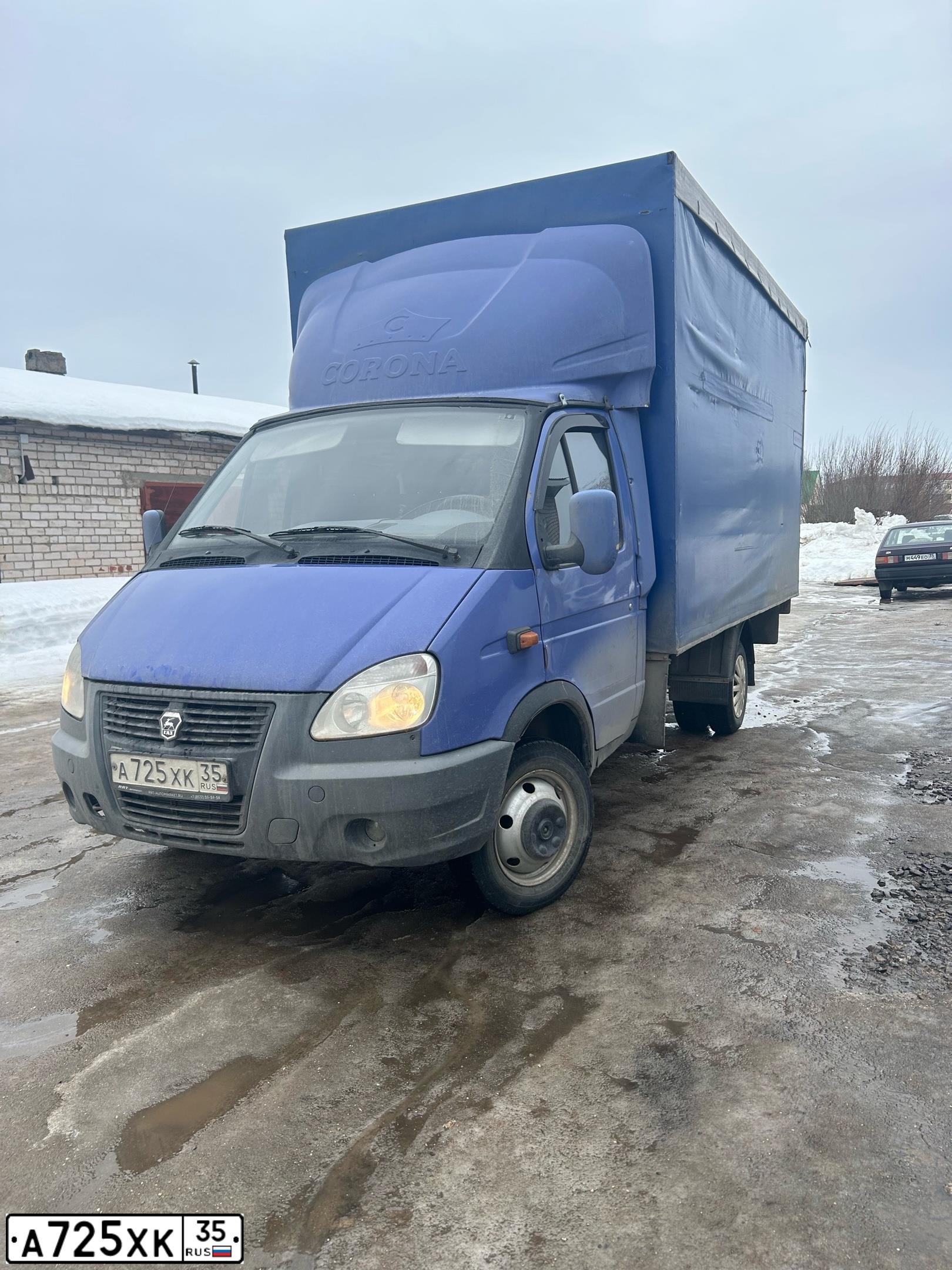 Фото автомобиля GAZ 3302 GAZEL, 2010 — госномер А725ХК35. Цвет: СИНЕ-СИРЕНЕВЫЙ