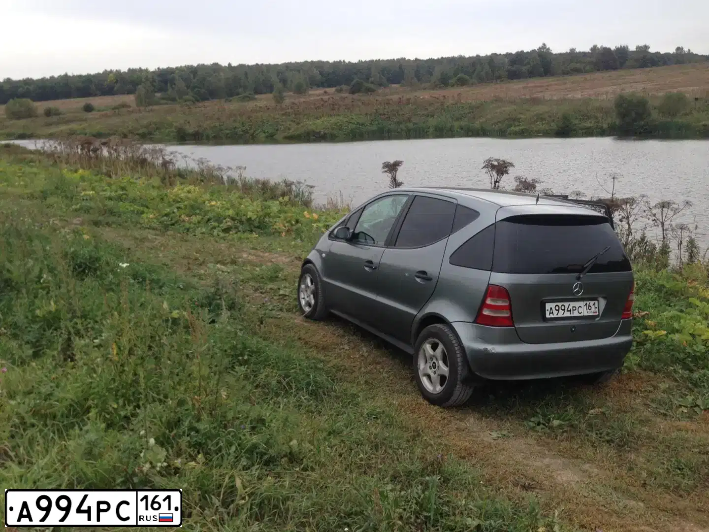 Фото автомобиля MERCEDES A-KLASSE, 1998 — госномер Е161ВН761. Цвет: СЕРЫЙ МЕТАЛЛИК