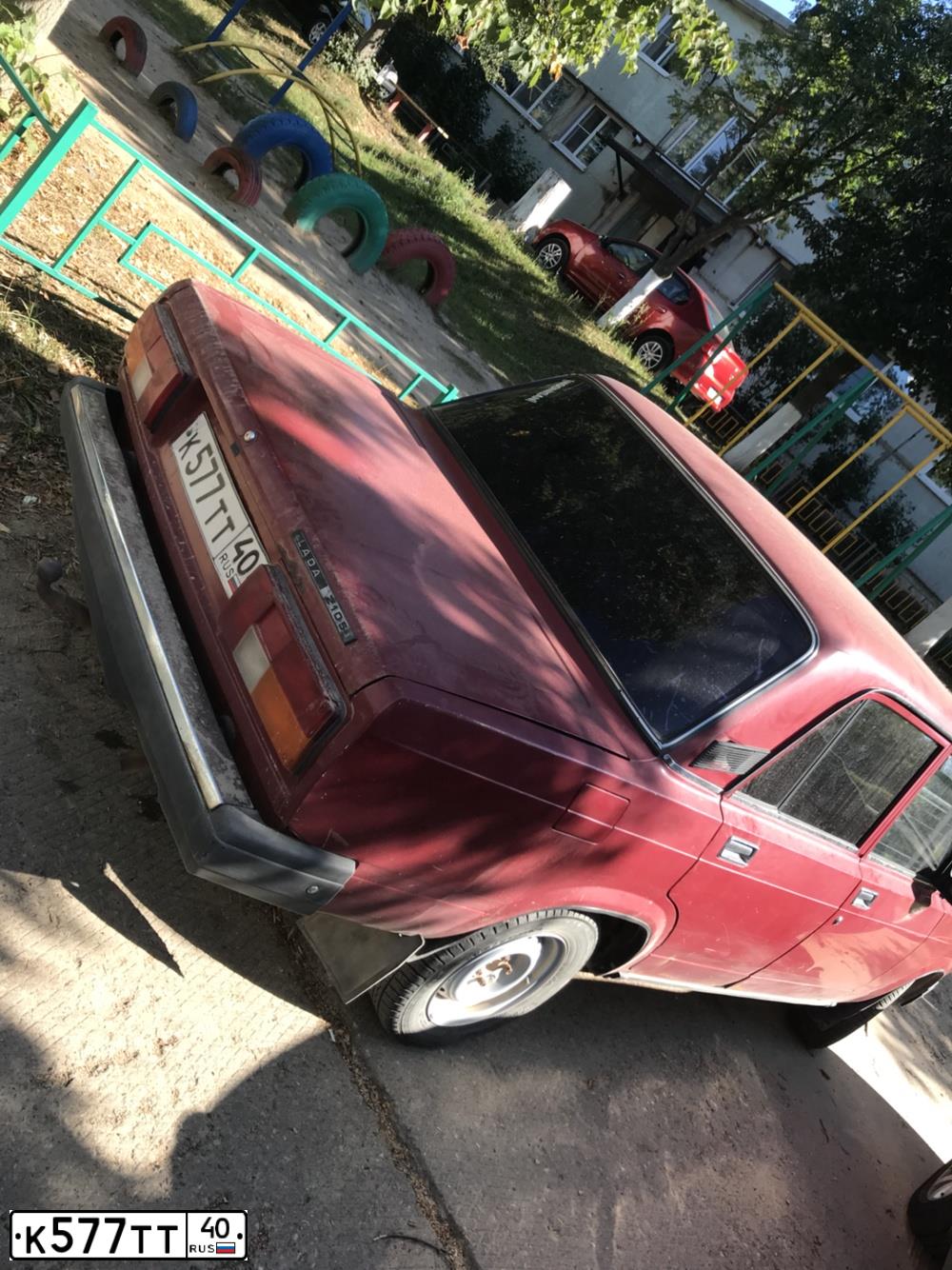 Фото автомобиля LADA 2105, 2007 — госномер К577ТТ40. Цвет: ВИШНЕВЫЙ