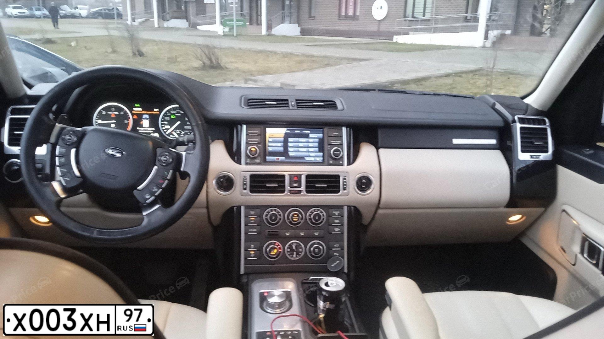 Фото автомобиля BMW W SERIE 1, 2012 — госномер У154ОР799. Цвет: Белый