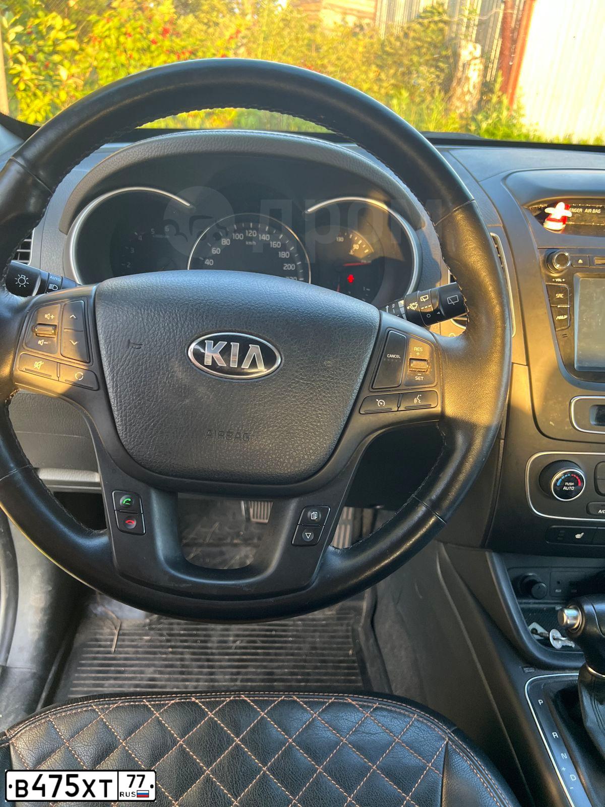 Фото автомобиля KIA SORENTO, 2014 — госномер В475ХТ77. Цвет: КОРИЧНЕВЫЙ