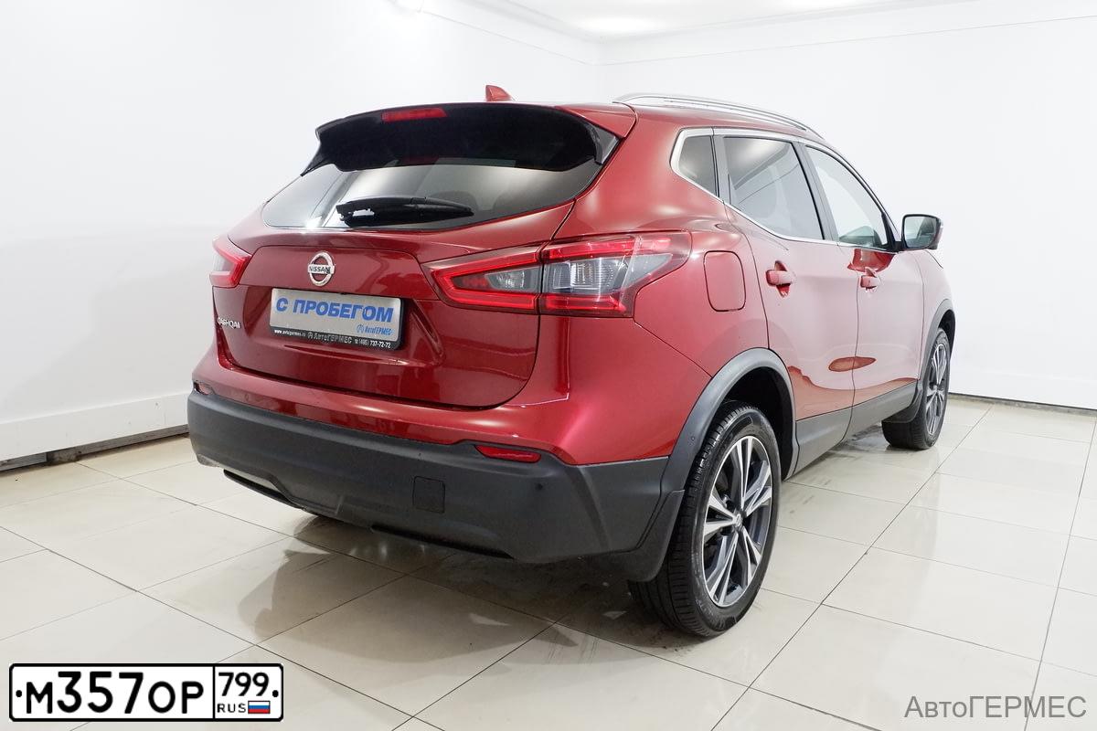 Фото автомобиля NISSAN QASHQAI, 2019 — госномер М357ОР799. Цвет: Красный