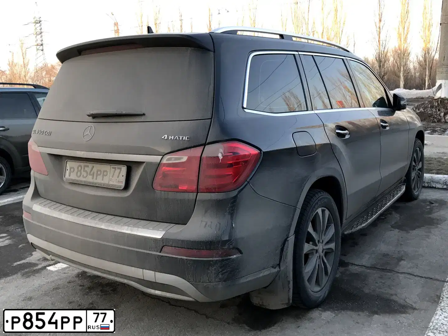 Фото автомобиля TOYOTA LANDCRUISER, 1996 — госномер А566УХ152. Цвет: Темно-зеленый