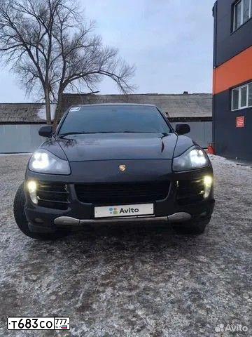 Фото автомобиля PORSCHE CAYENNE, 2008 — госномер М100ВК161. Цвет: ЧЕРНЫЙ