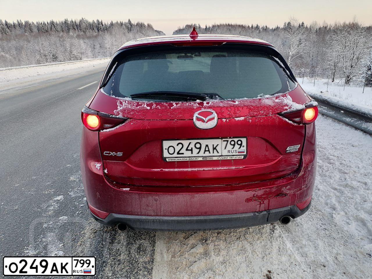 Фото автомобиля MAZDA CX-5, 2017 — госномер О249АК799. Цвет: КРАСНЫЙ