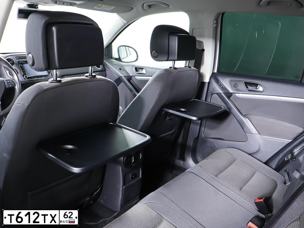 Фото автомобиля VOLKSWAGEN TIGUAN, 2012 — госномер М469МТ777. Цвет: Белый