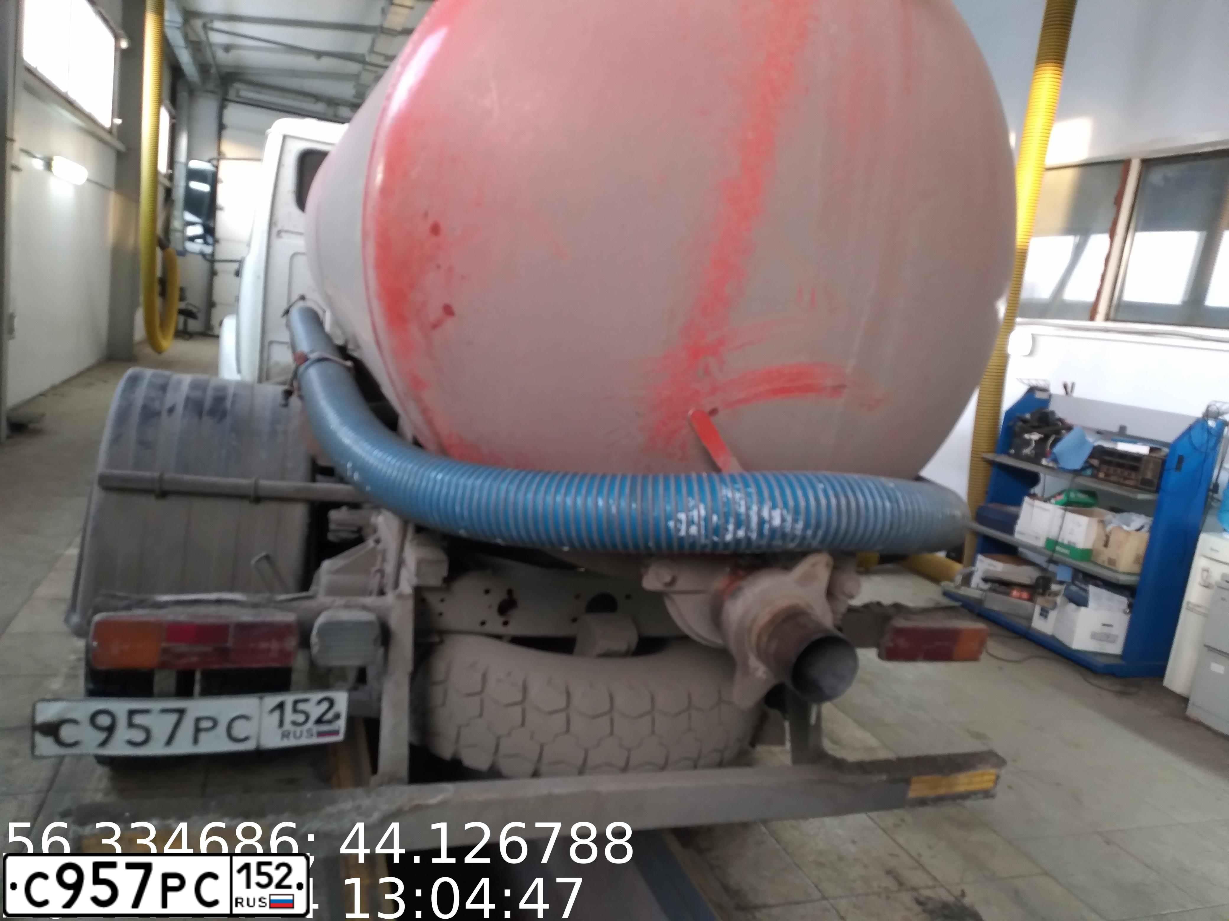 Фото автомобиля GAZ 3309, 2013 — госномер С957РС152. Цвет: Белый