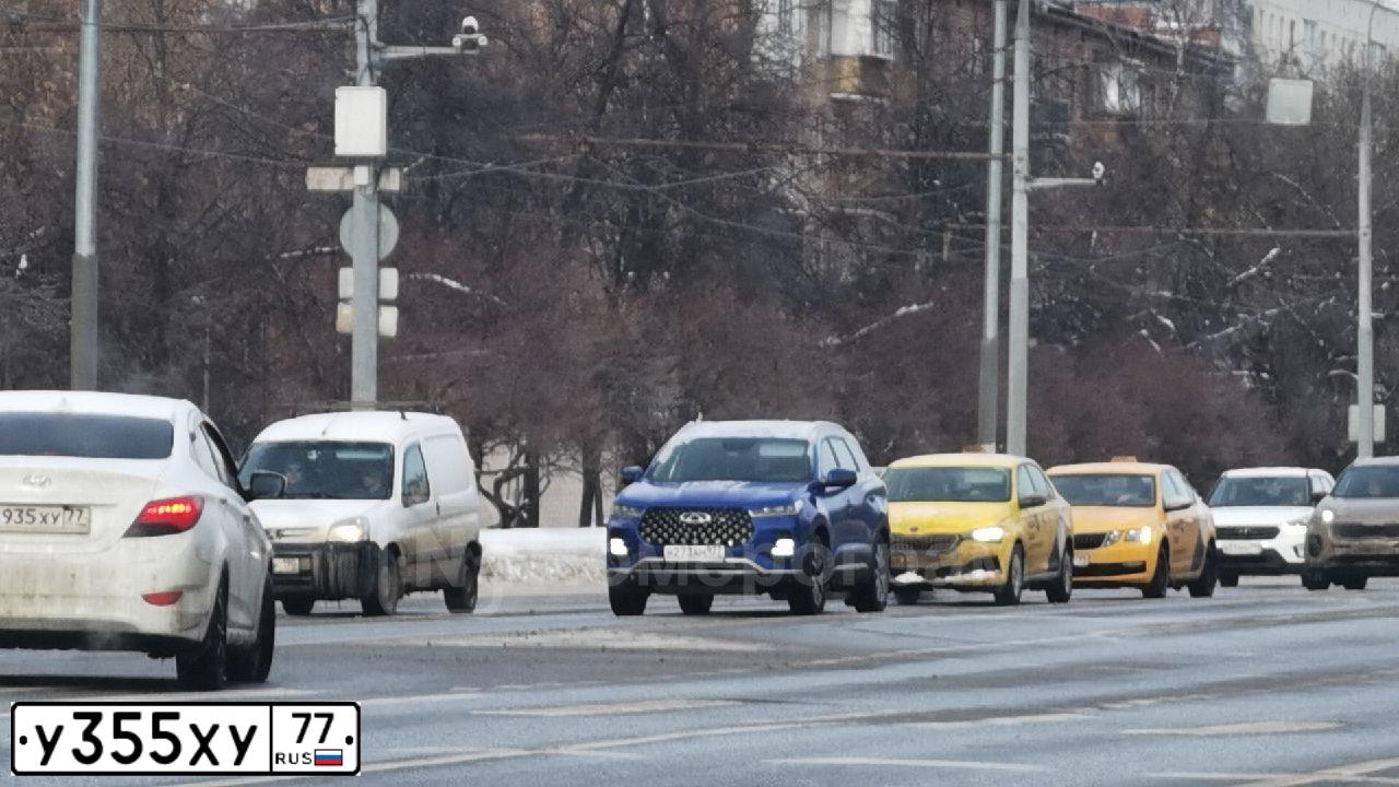 Фото автомобиля MAZDA CX-5, 2013 — госномер У355ХУ77. Цвет: Белый