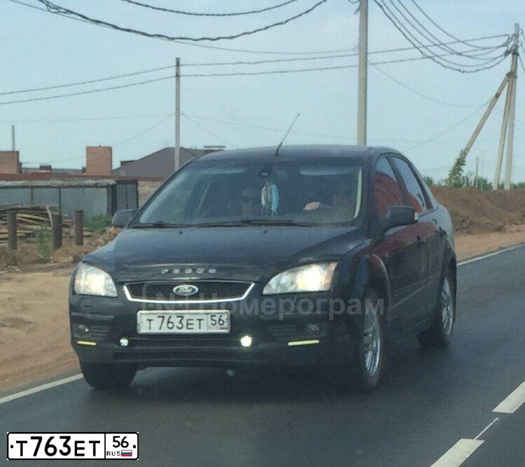Фото автомобиля FORD FOCUS, 2007 — госномер О555ОА56. Цвет: ЧЕРНЫЙ