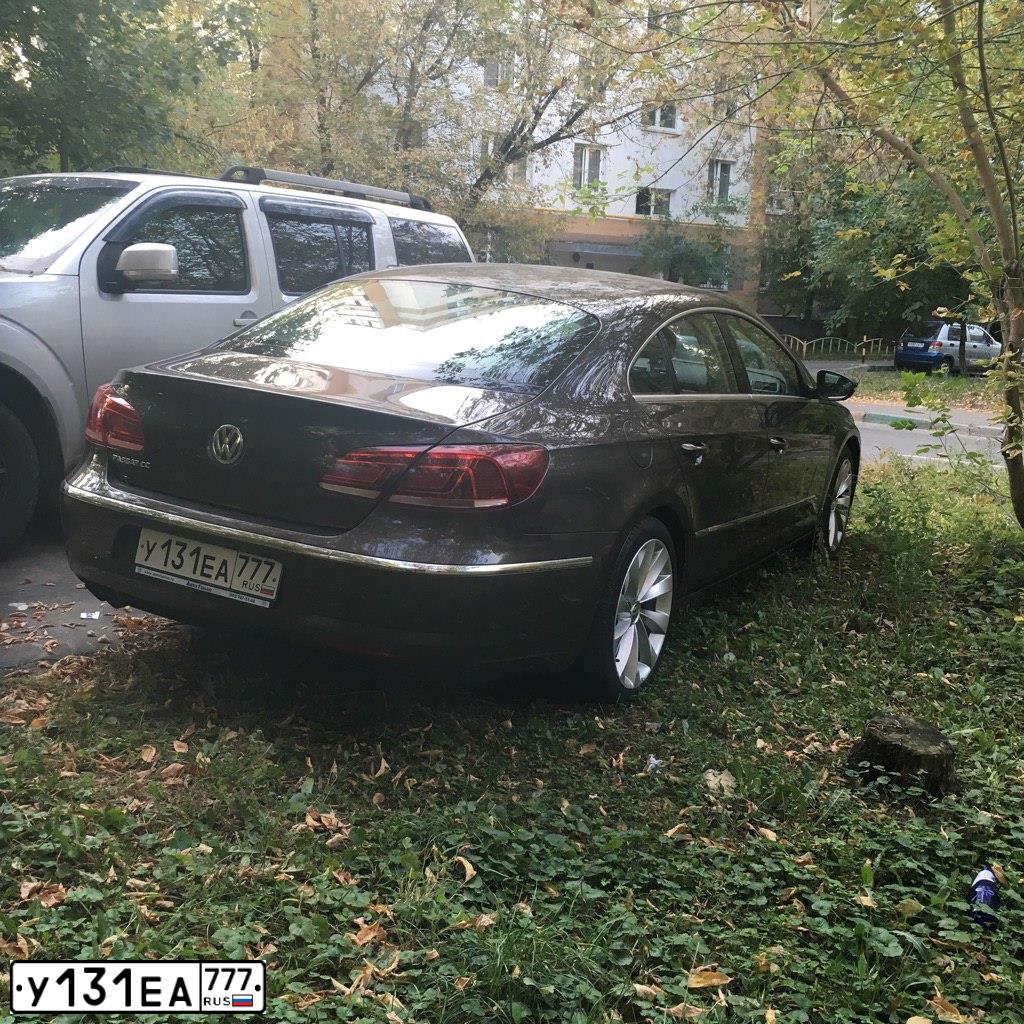 Фото автомобиля VOLKSWAGEN PASSAT, 2014 — госномер У131ЕА777. Цвет: КОРИЧНЕВЫЙ