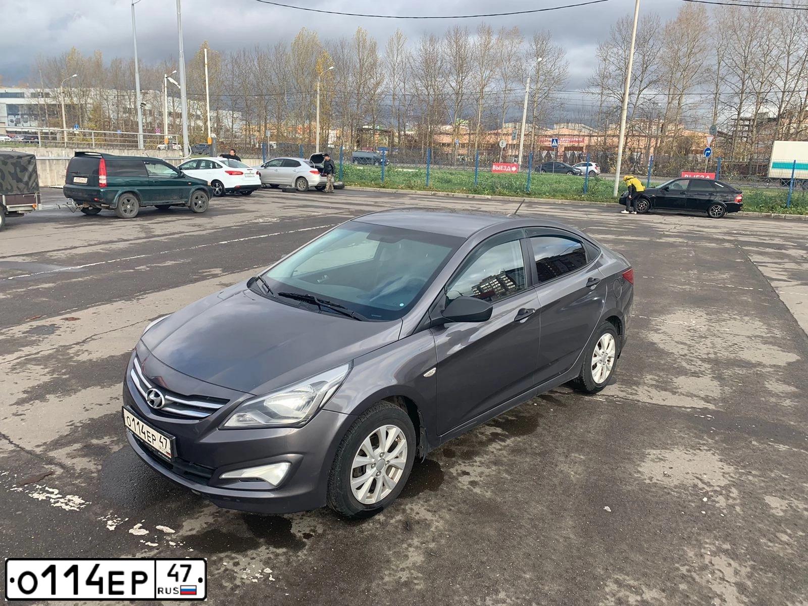 Фото автомобиля HYUNDAI SOLARIS, 2015 — госномер О077ХВ29. Цвет: ТЕМНО-СЕРЫЙ