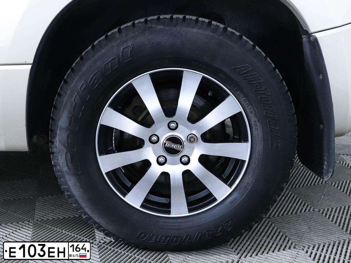 Фото автомобиля SUZUKI GRAND VITARA, 2011 — госномер В797НХ797. Цвет: БЕЖЕВЫЙ
