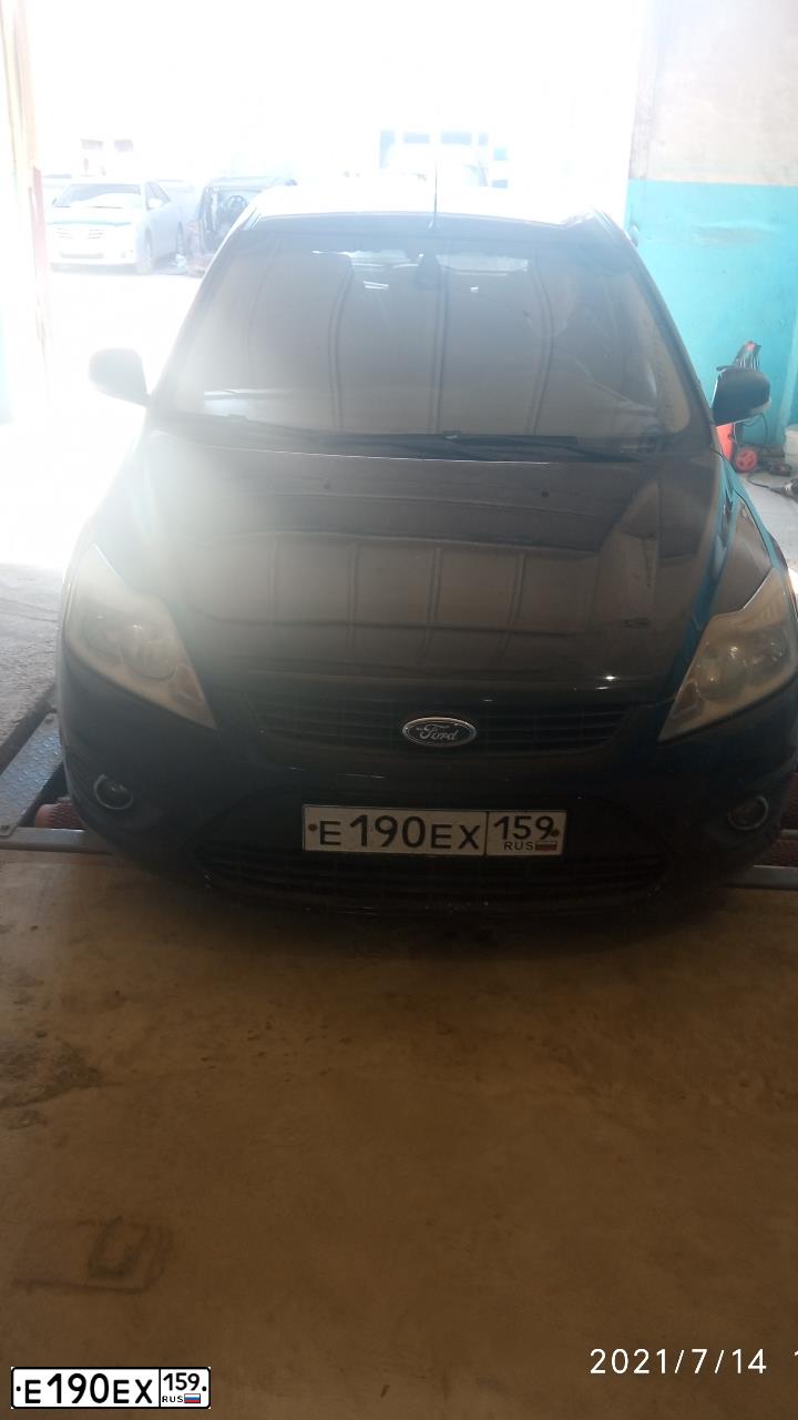 Фото автомобиля FORD FOCUS, 2008 — госномер Е190ЕХ159. Цвет: ЧЕРНЫЙ