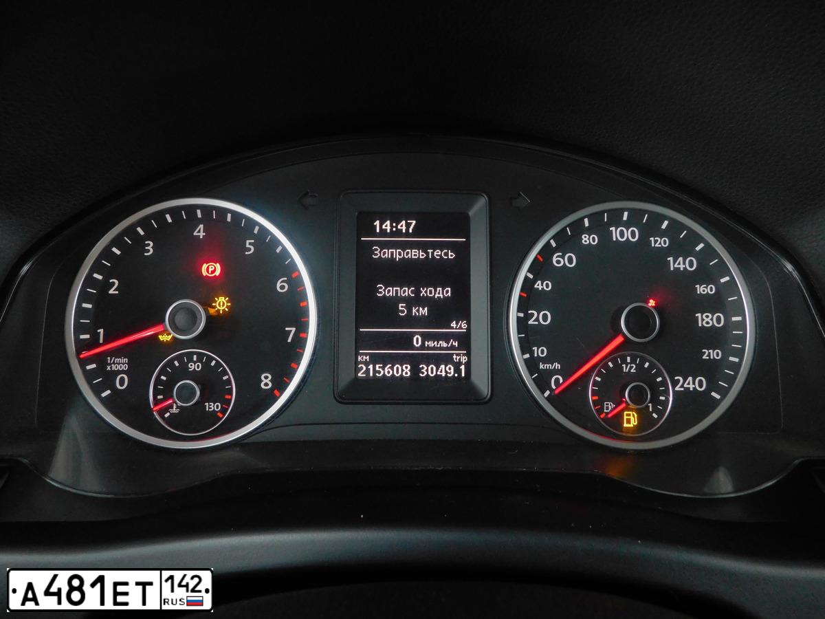Фото автомобиля VOLKSWAGEN TIGUAN, 2011 — госномер А481ЕТ142. Цвет: СЕРО-СИНИЙ