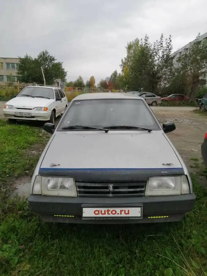 Фото автомобиля LADA 2114, 2011 — госномер Т999ОС196. Цвет: Белый