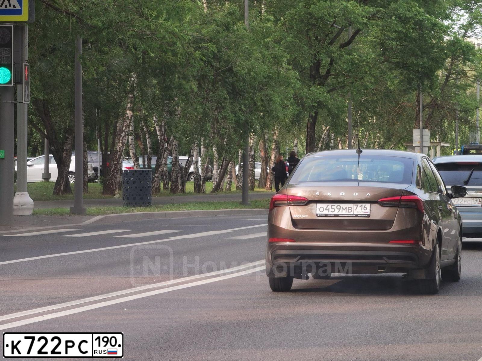 Фото автомобиля MAZDA CX-5, 2011 — госномер А122АС250. Цвет: Серый