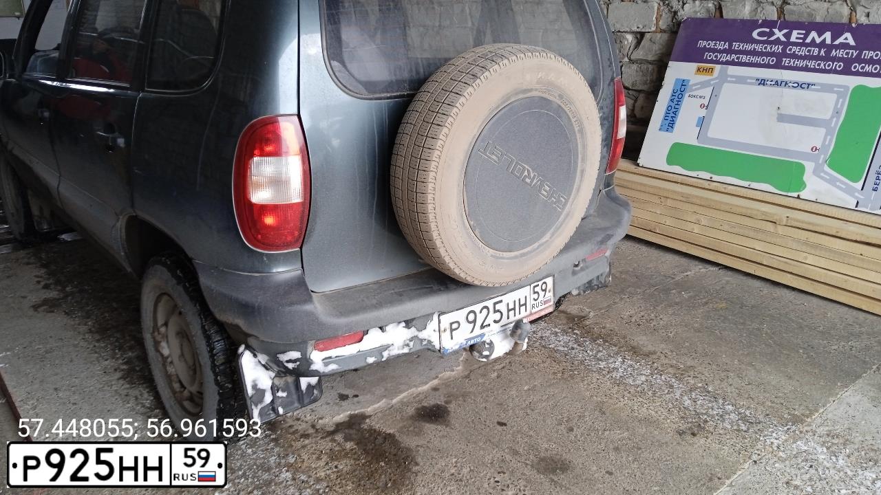 Фото автомобиля MAZDA 3, 2008 — госномер Р925НН98. Цвет: Красный