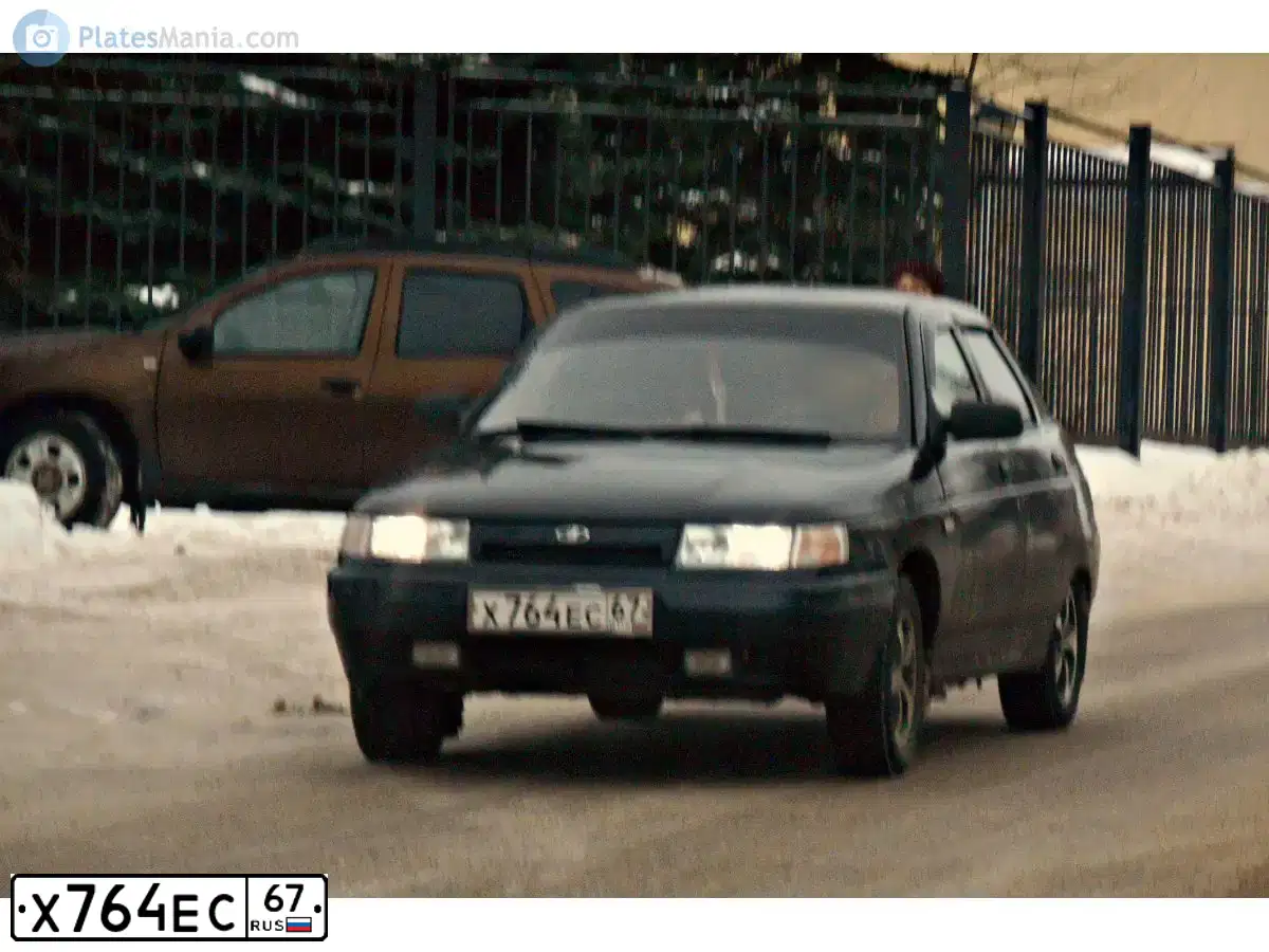 Фото автомобиля LADA 2112, 2006 — госномер Х764ЕС67. Цвет: ЧЕРНЫЙ