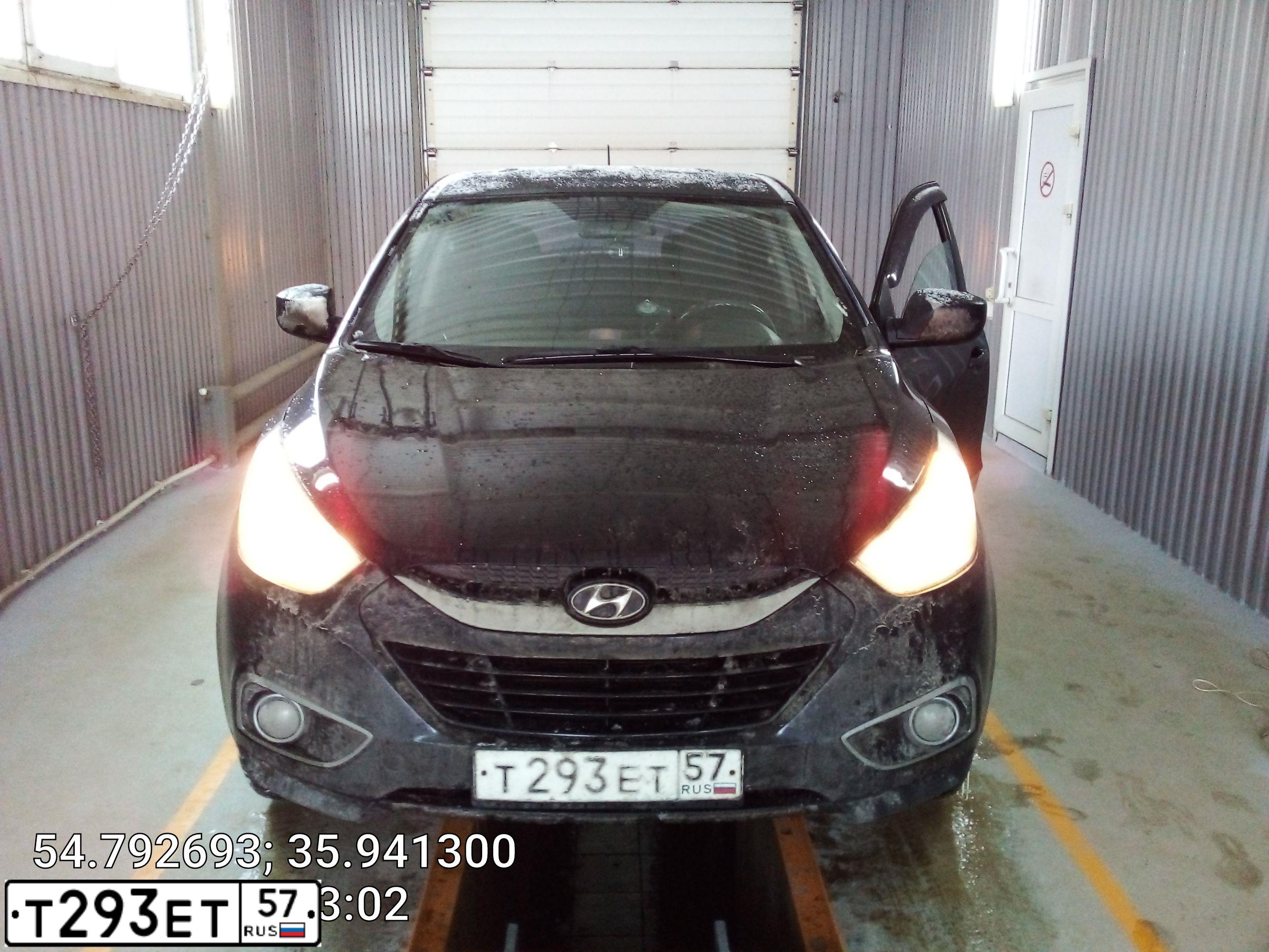 Фото автомобиля HYUNDAI IX35, 2011 — госномер Т293ЕТ57. Цвет: ЧЕРНЫЙ
