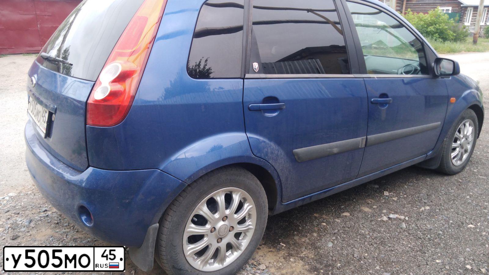 Фото автомобиля FORD FIESTA / ASPIRE, 2007 — госномер У505МО45. Цвет: синий