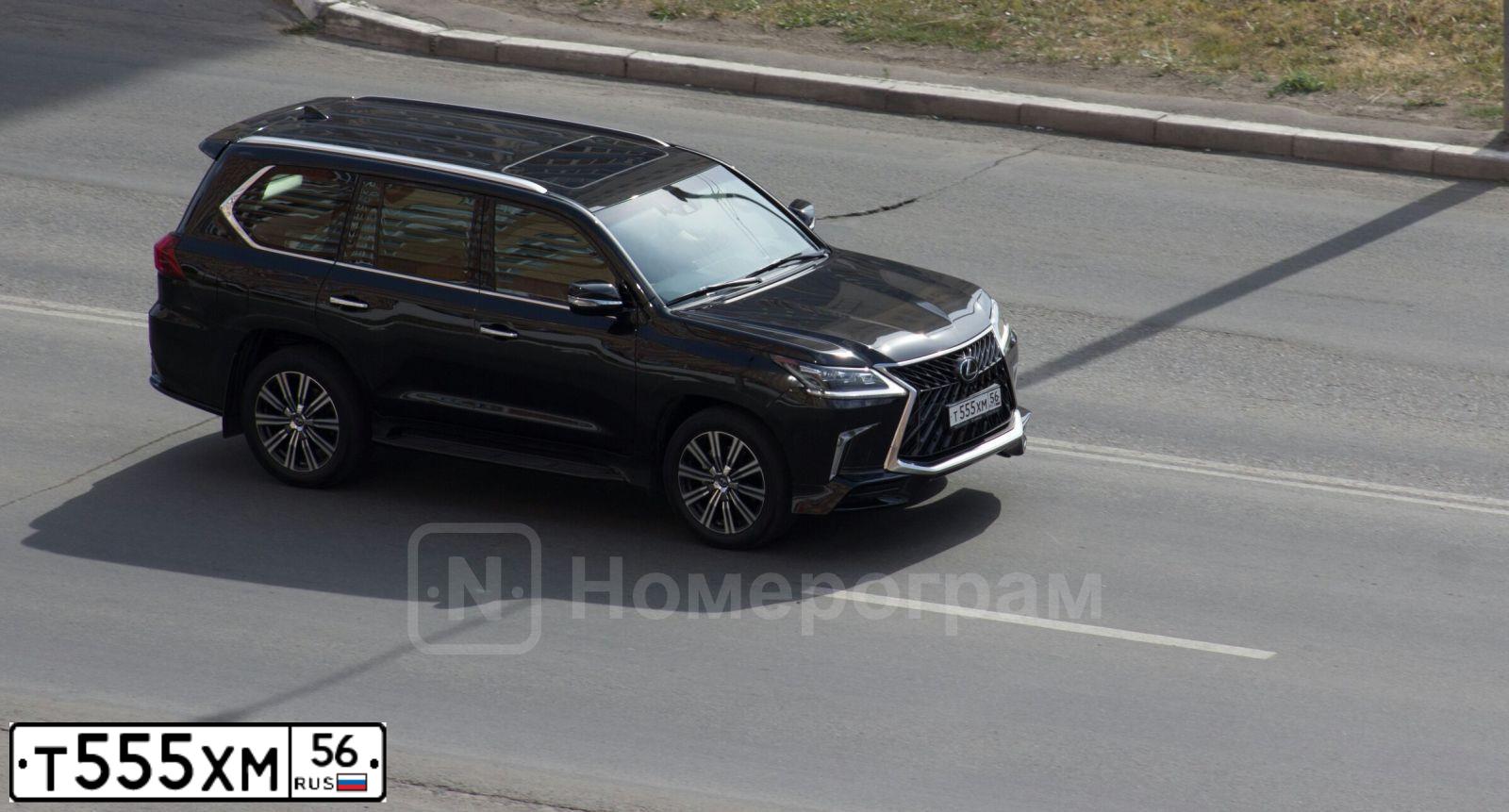 Фото автомобиля INFINITI QX80 /QX56/, 2014 — госномер Х059СО56. Цвет: Белый