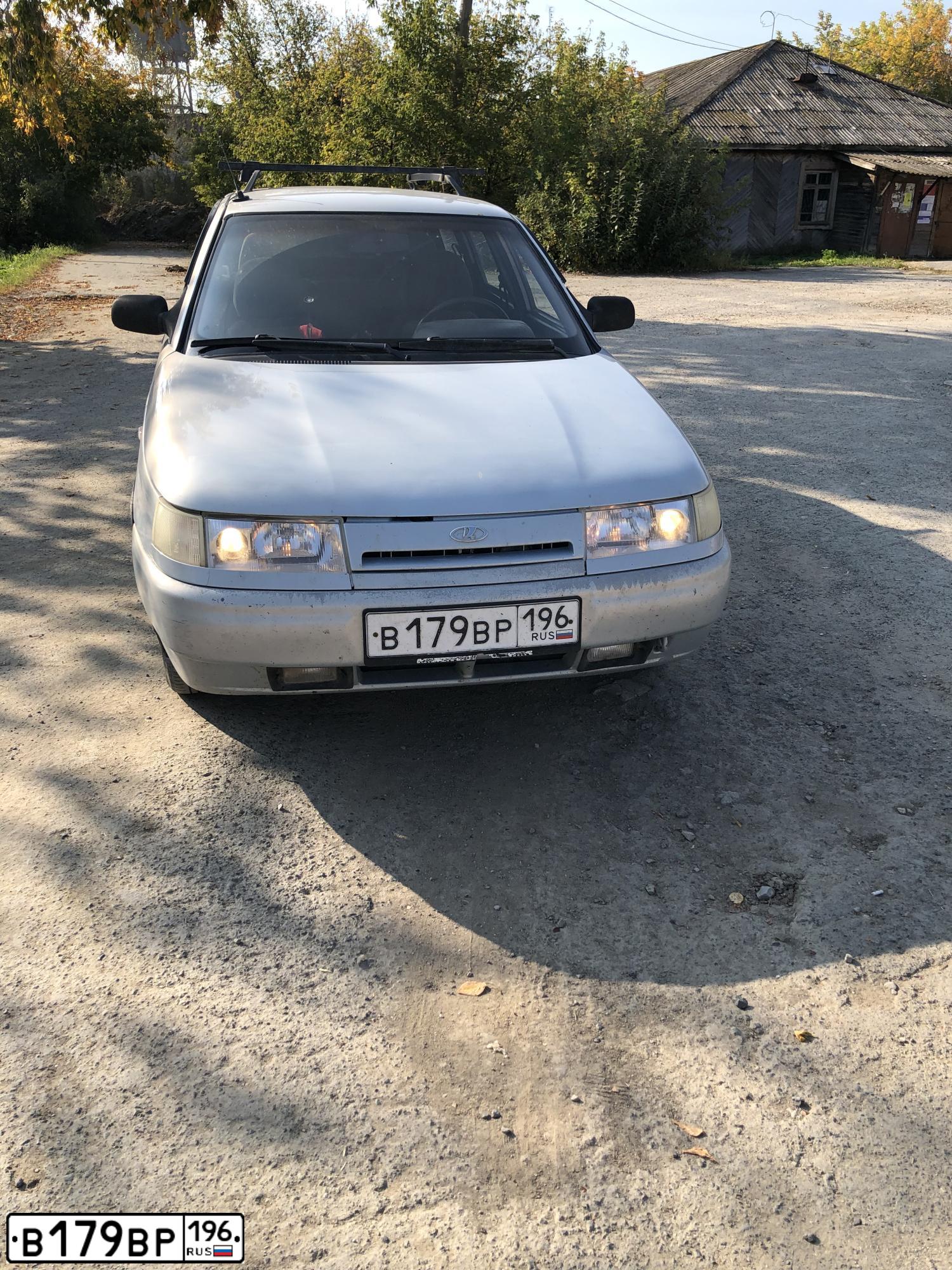 Фото автомобиля LADA 2111, 2005 — госномер В179ВР196. Цвет: Серебристый