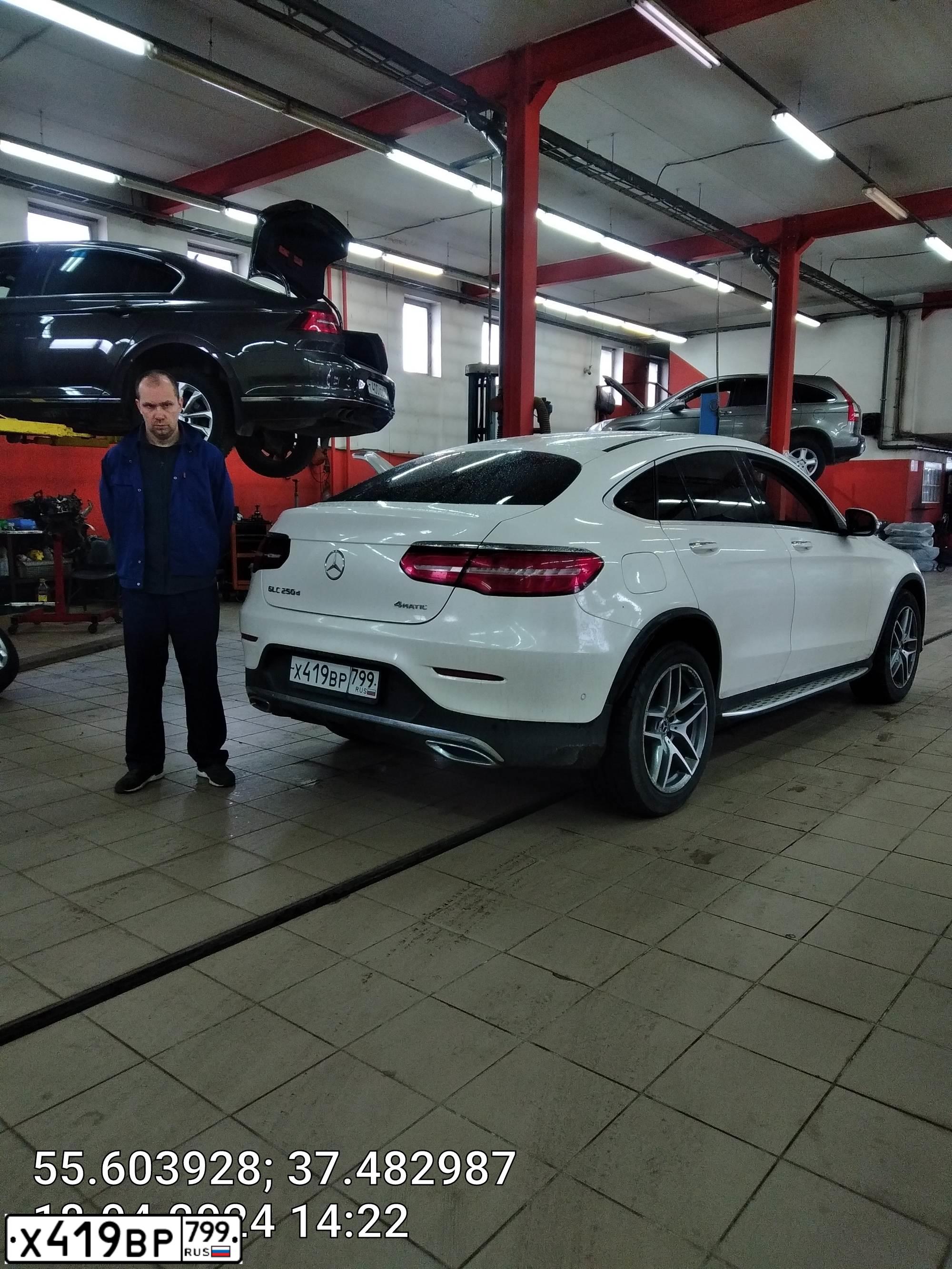 Фото автомобиля MERCEDES GLC-KLASSE, 2017 — госномер Х419ВР799. Цвет: БЕЛЫЙ