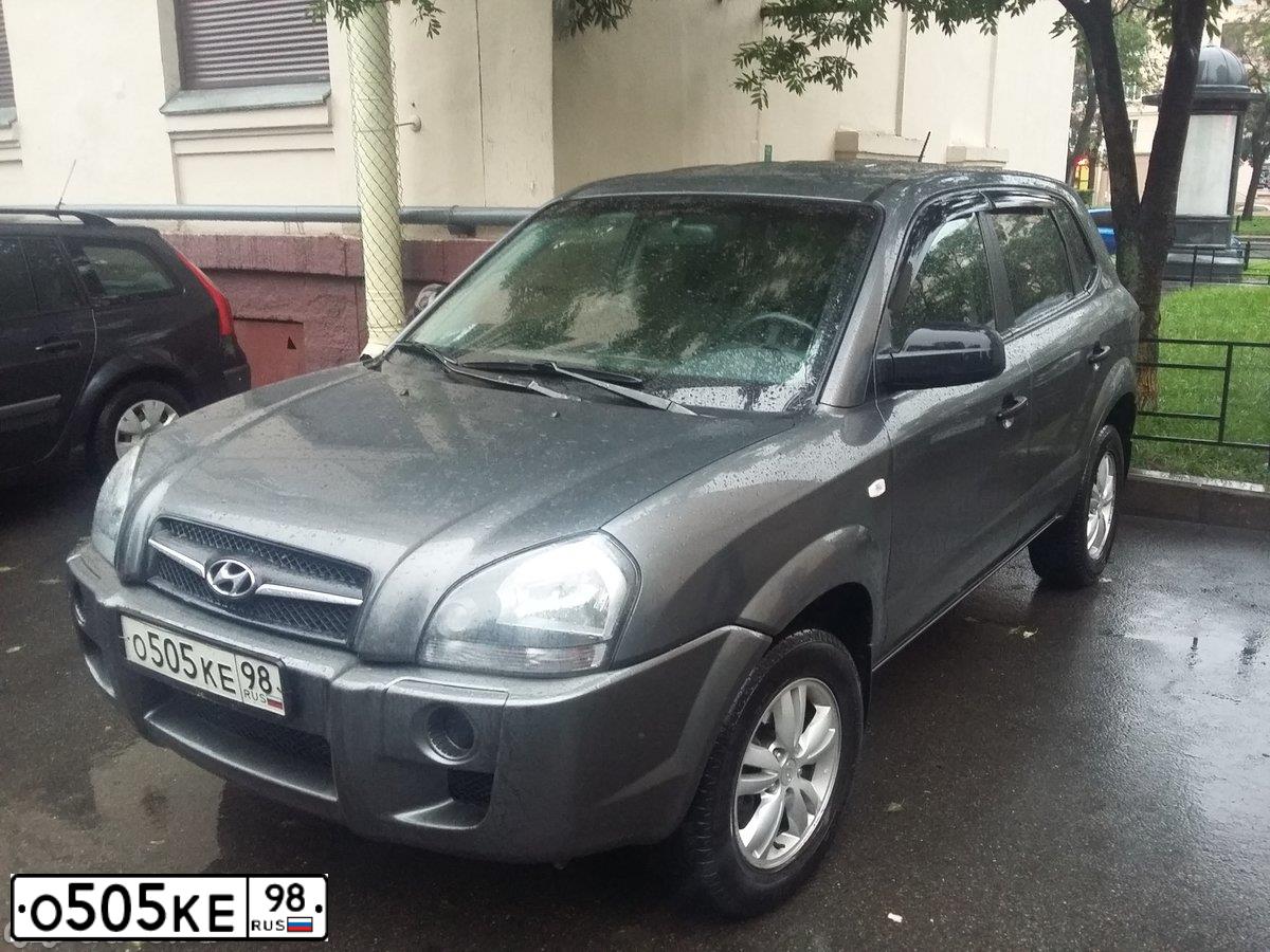 Фото автомобиля KIA SPECTRA, 2009 — госномер О505КЕ98. Цвет: Золотисто-бежевый