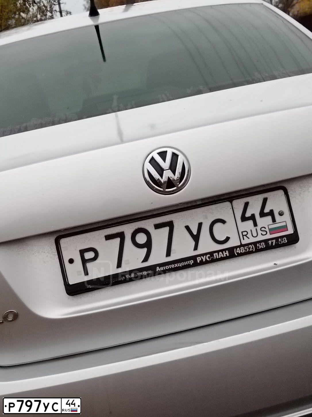 Фото автомобиля VOLKSWAGEN POLO, 2014 — госномер Р797УС44. Цвет: СЕРЕБРИСТЫЙ