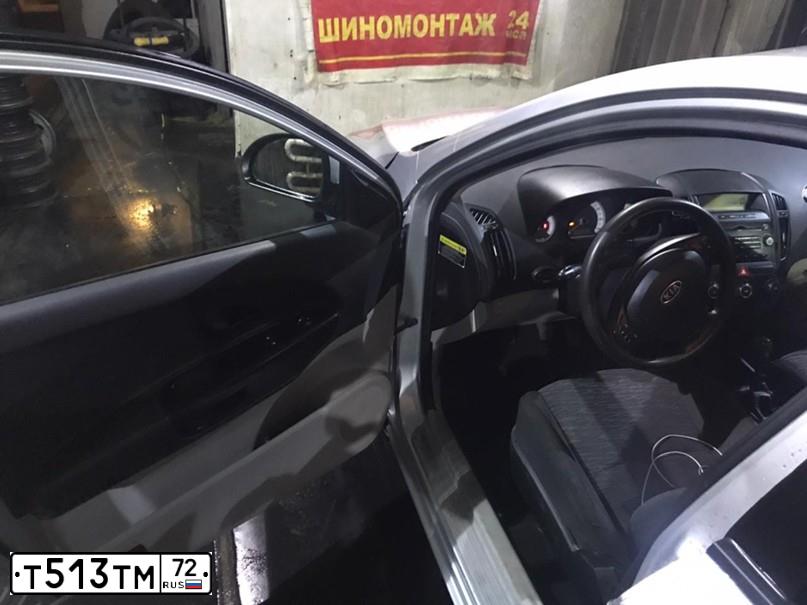Фото автомобиля KIA CEE'D, 2007 — госномер А049ХС155. Цвет: ПЕРЛАМУТРОВО-СЕРЕБРИСТЫЙ
