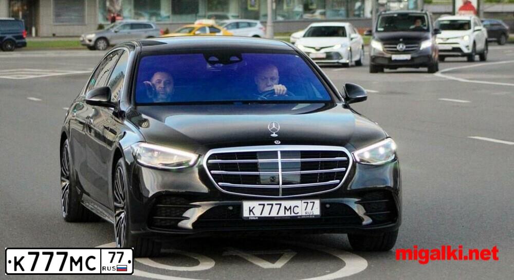 Фото автомобиля LADA 2114 SAMARA, 2004 — госномер К777МС77. Цвет: СВЕТЛО-СЕРЕБРИСТЫЙ МЕТАЛЛ