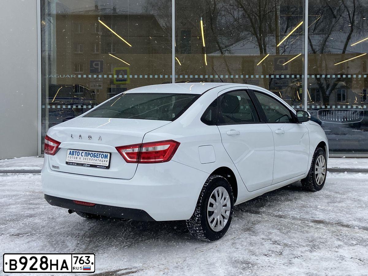 Фото автомобиля LADA VESTA, 2019 — госномер В928НА763. Цвет: Белый