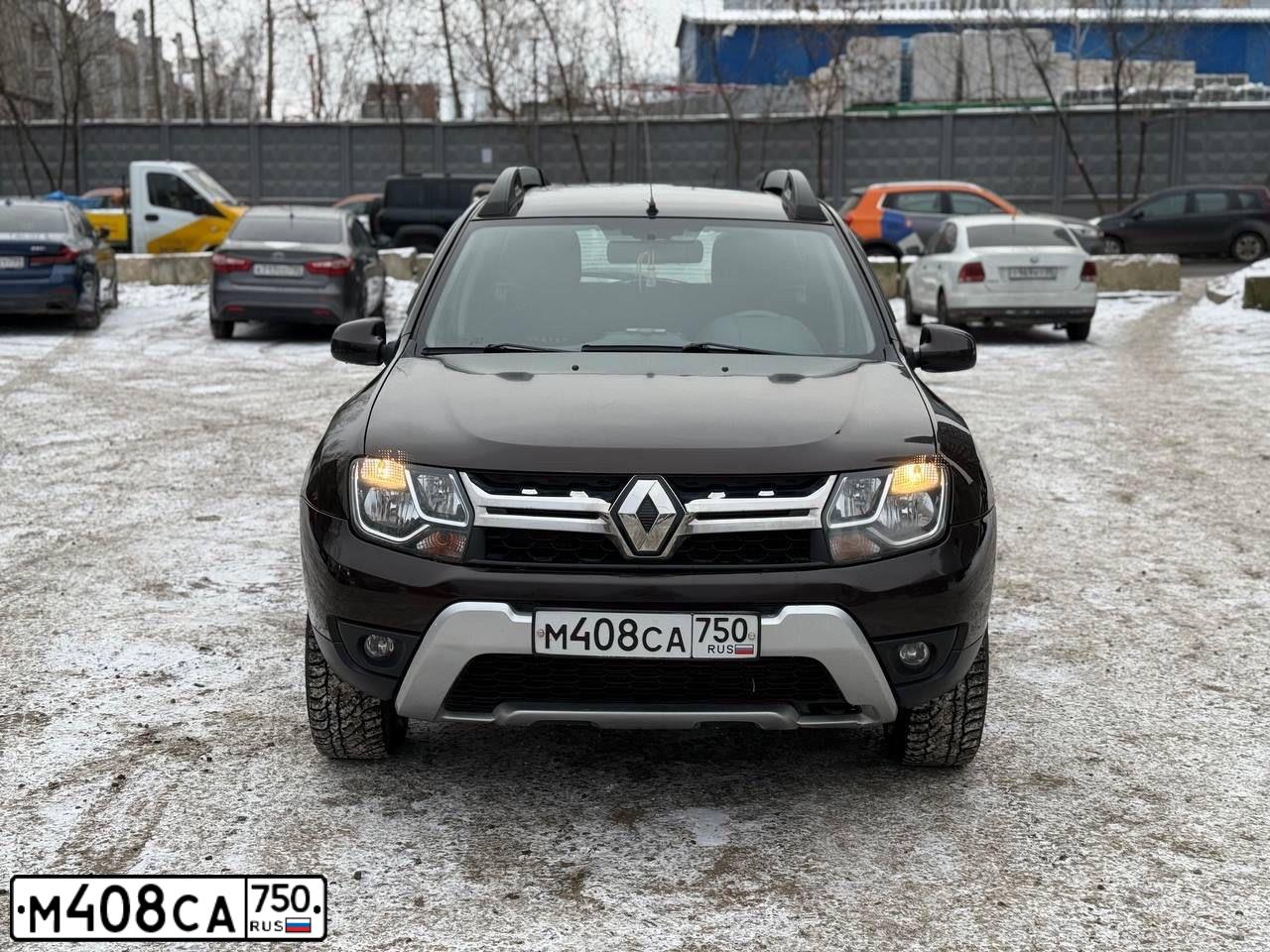Фото автомобиля РЕНО ДАСТЕР, 2015 — госномер К799АН185. Цвет: ТЕМНО-КОРИЧНЕВЫЙ