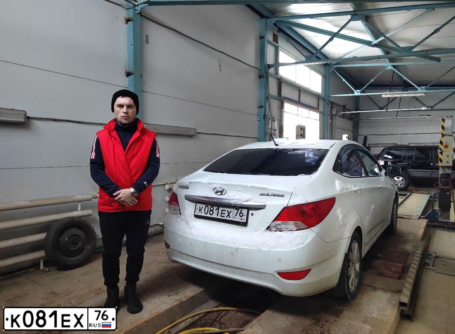 Фото автомобиля HYUNDAI SOLARIS, 2012 — госномер Р484АС44. Цвет: Белый