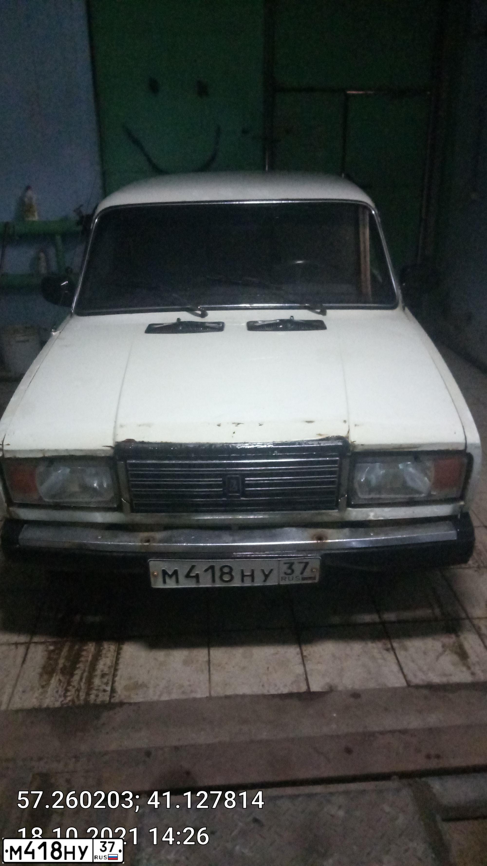 Фото автомобиля LADA 2107, 2001 — госномер М418НУ37. Цвет: ЯРКО-БЕЛЫЙ