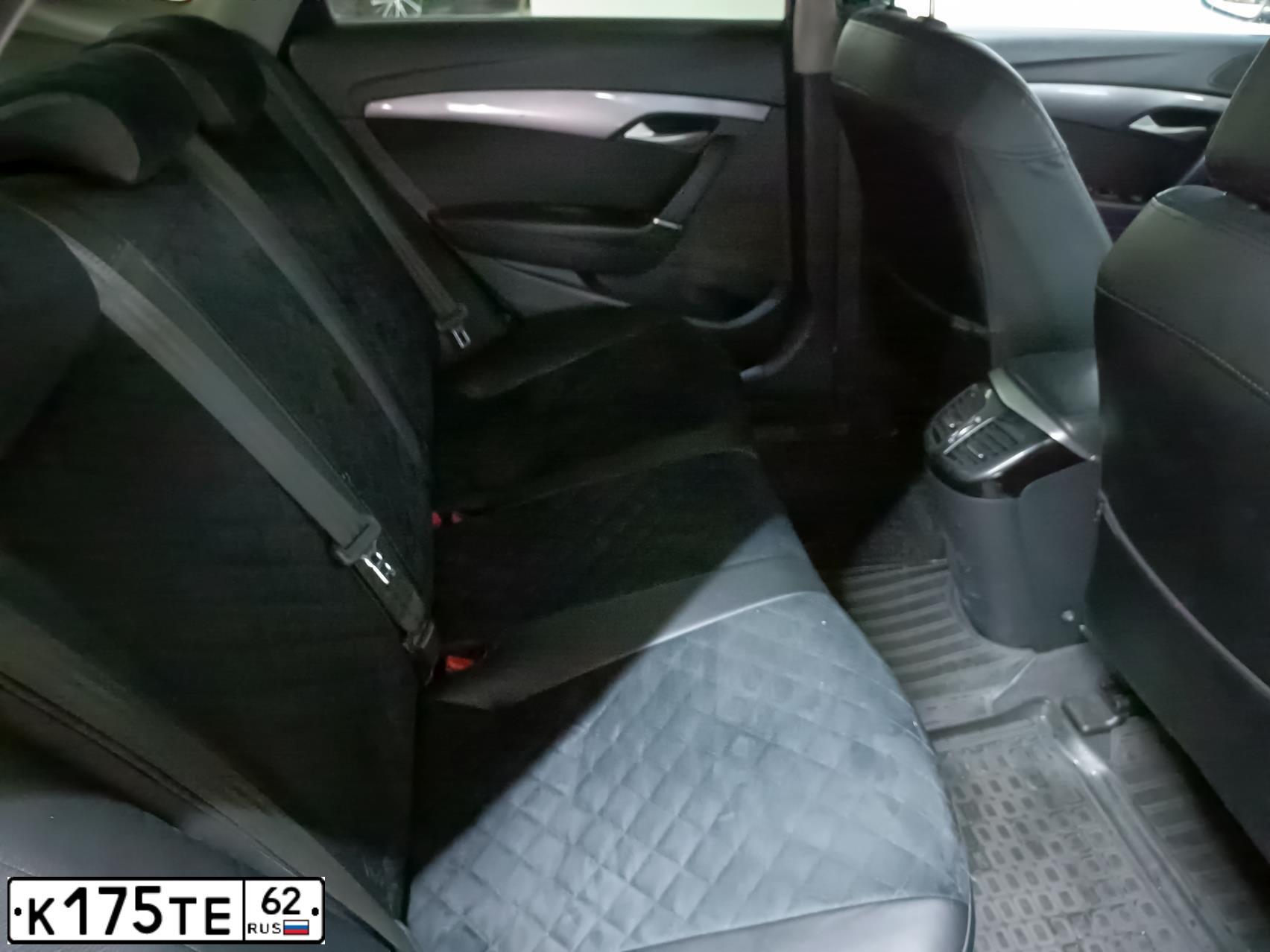 Фото автомобиля HYUNDAI I40, 2013 — госномер Р451СА46. Цвет: Серый