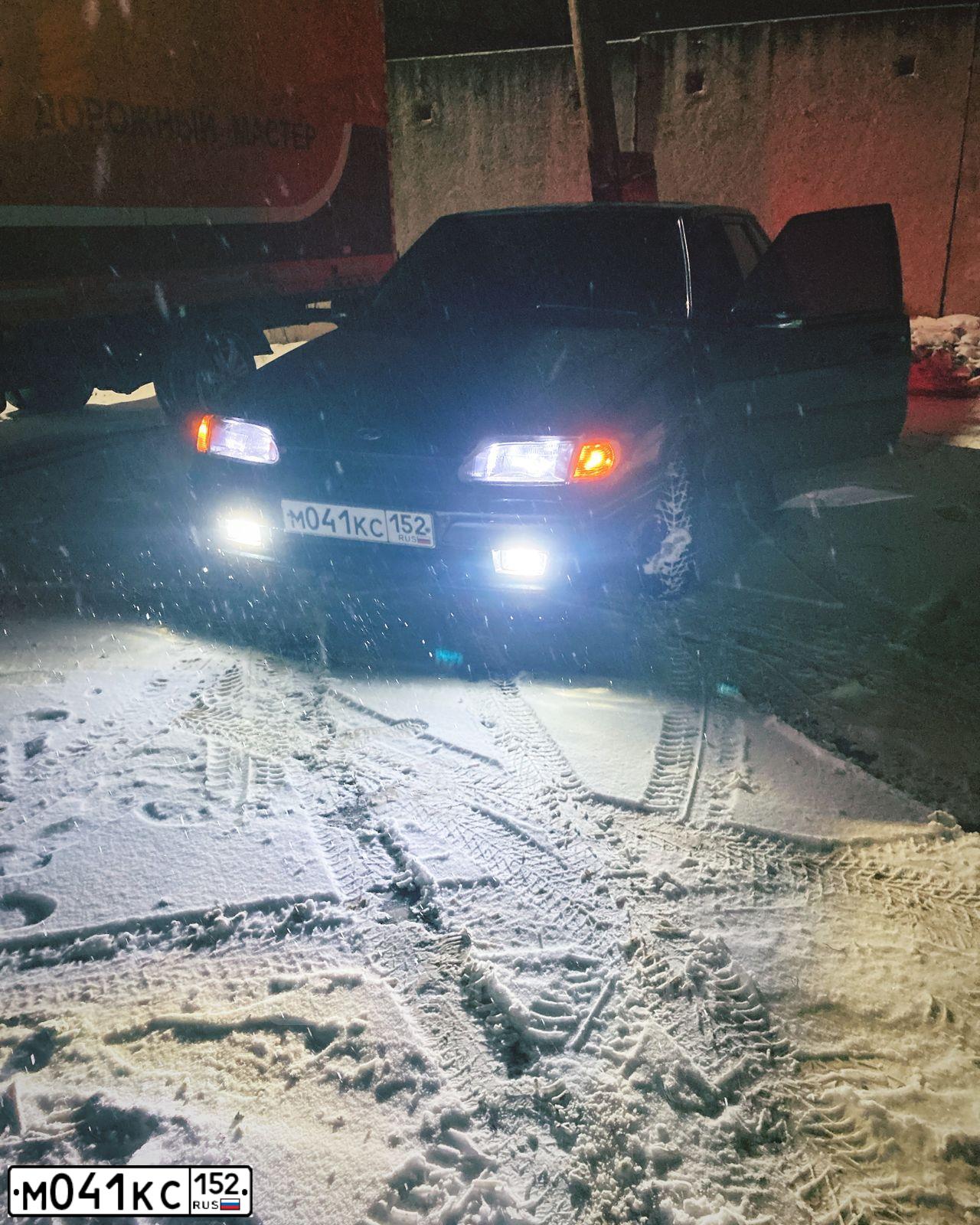 Фото автомобиля LADA 2114 SAMARA, 2007 — госномер М041КС152. Цвет: ЧЕРНЫЙ