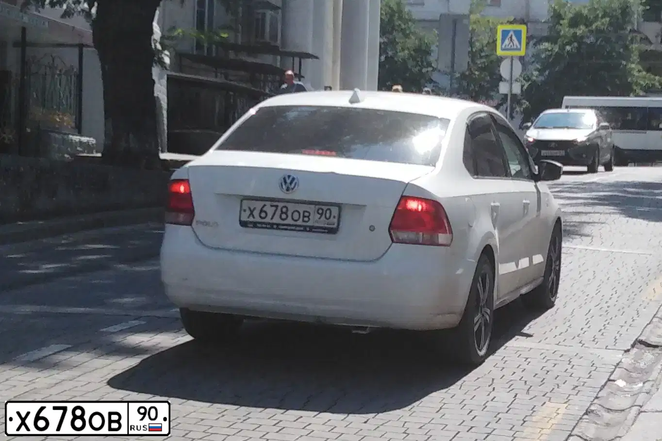 Фото автомобиля MITSUBISHI OUTLANDER, 2008 — госномер А831ОС51. Цвет: ЧЕРНЫЙ