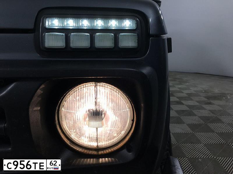 Фото автомобиля LADA 2121 NIVA, 2020 — госномер С956ТЕ62. Цвет: СЕРЫЙ