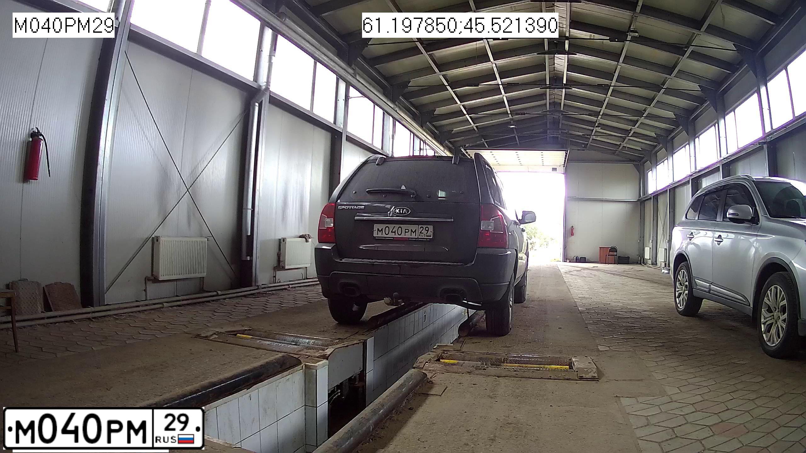 Фото автомобиля KIA SPORTAGE, 2009 — госномер К921СА199. Цвет: ЧЕРНЫЙ ПЕРЛАМУТР