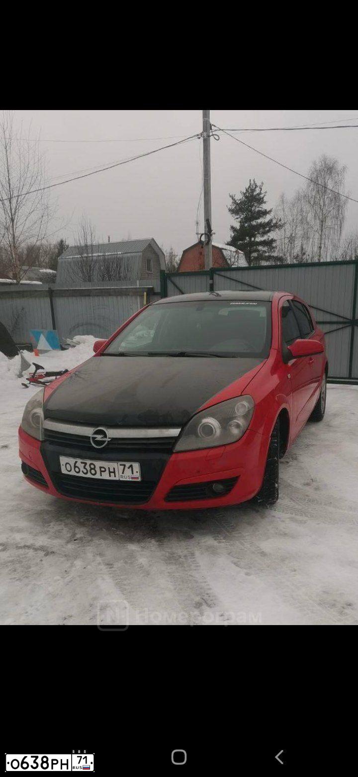 Фото автомобиля OPEL ASTRA, 2005 — госномер О638РН71. Цвет: КРАСНЫЙ ЧЕРНЫЙ