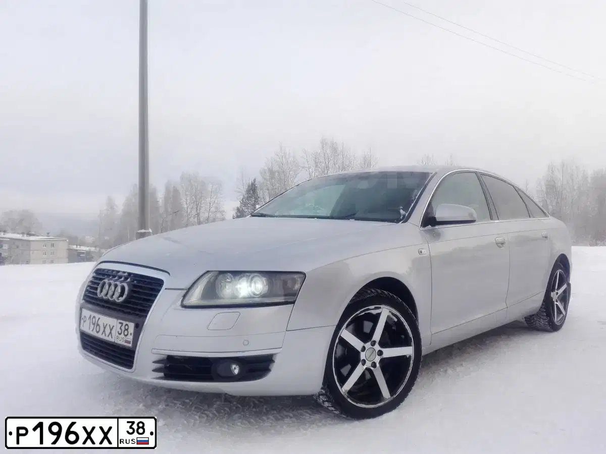 Фото автомобиля AUDI A6, 2004 — госномер М696КА04. Цвет: СЕРЕБРИСТЫЙ