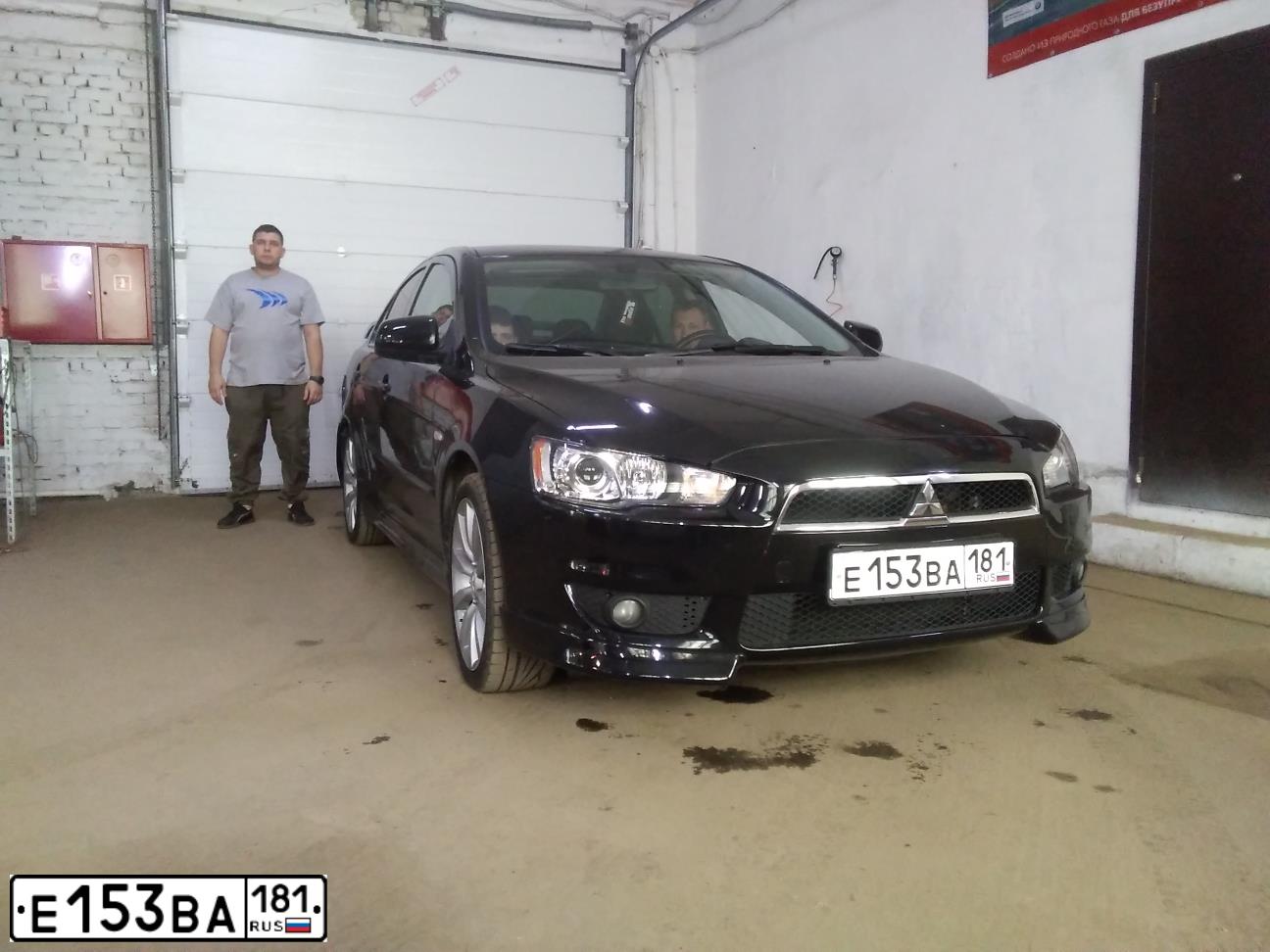Фото автомобиля MITSUBISHI LANCER, 2008 — госномер Е573ЕН11