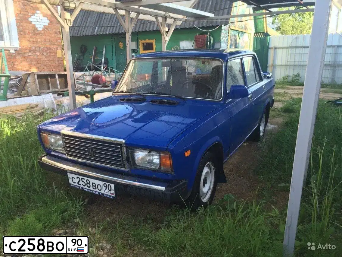 Фото автомобиля LADA 2107, 2002 — госномер С258ВО90. Цвет: СИНИЙ