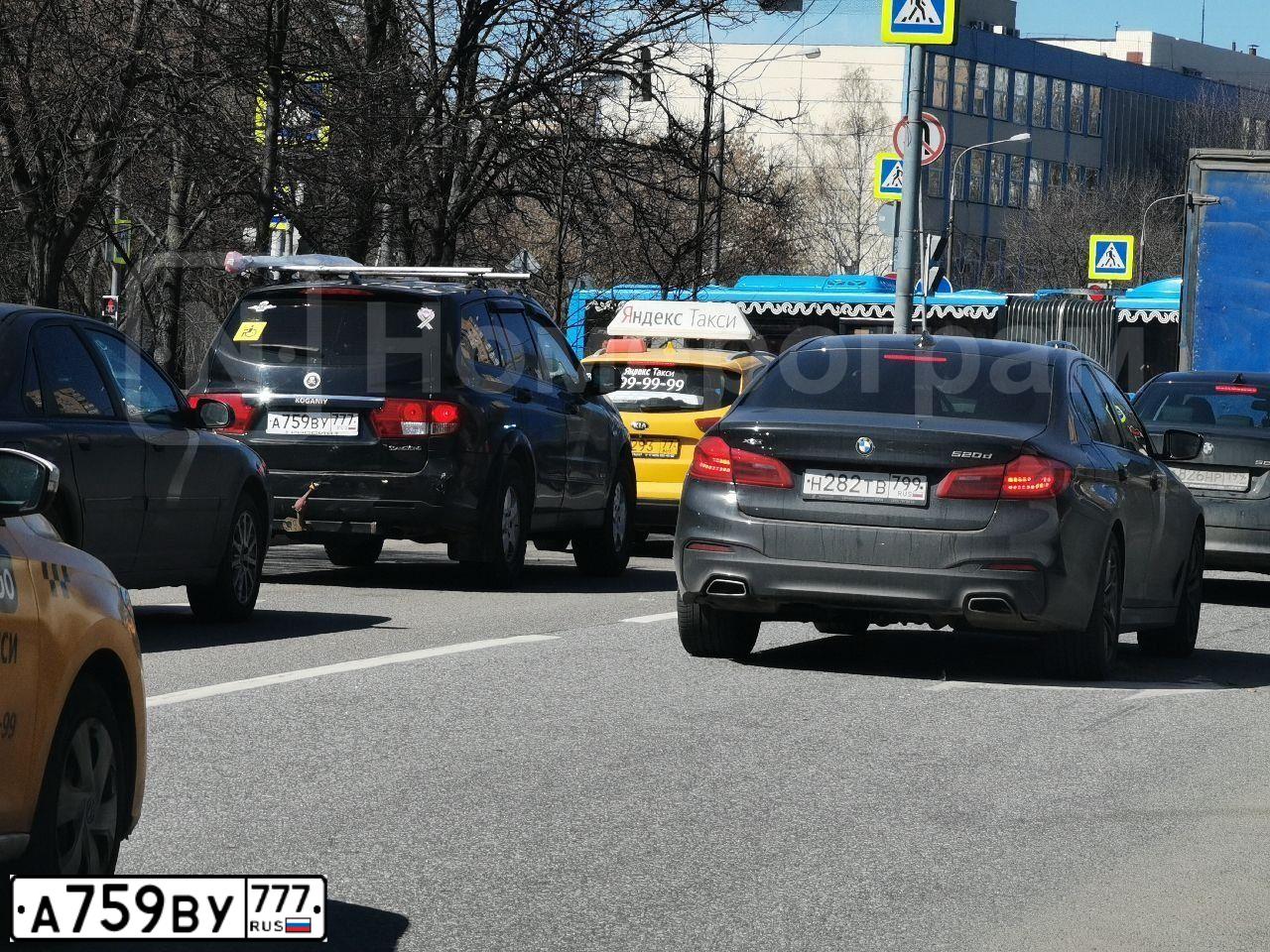 Фото автомобиля САНГЙОНГ КАЙРОН, 2014 — госномер Е225УО33. Цвет: ЧЕРНЫЙ