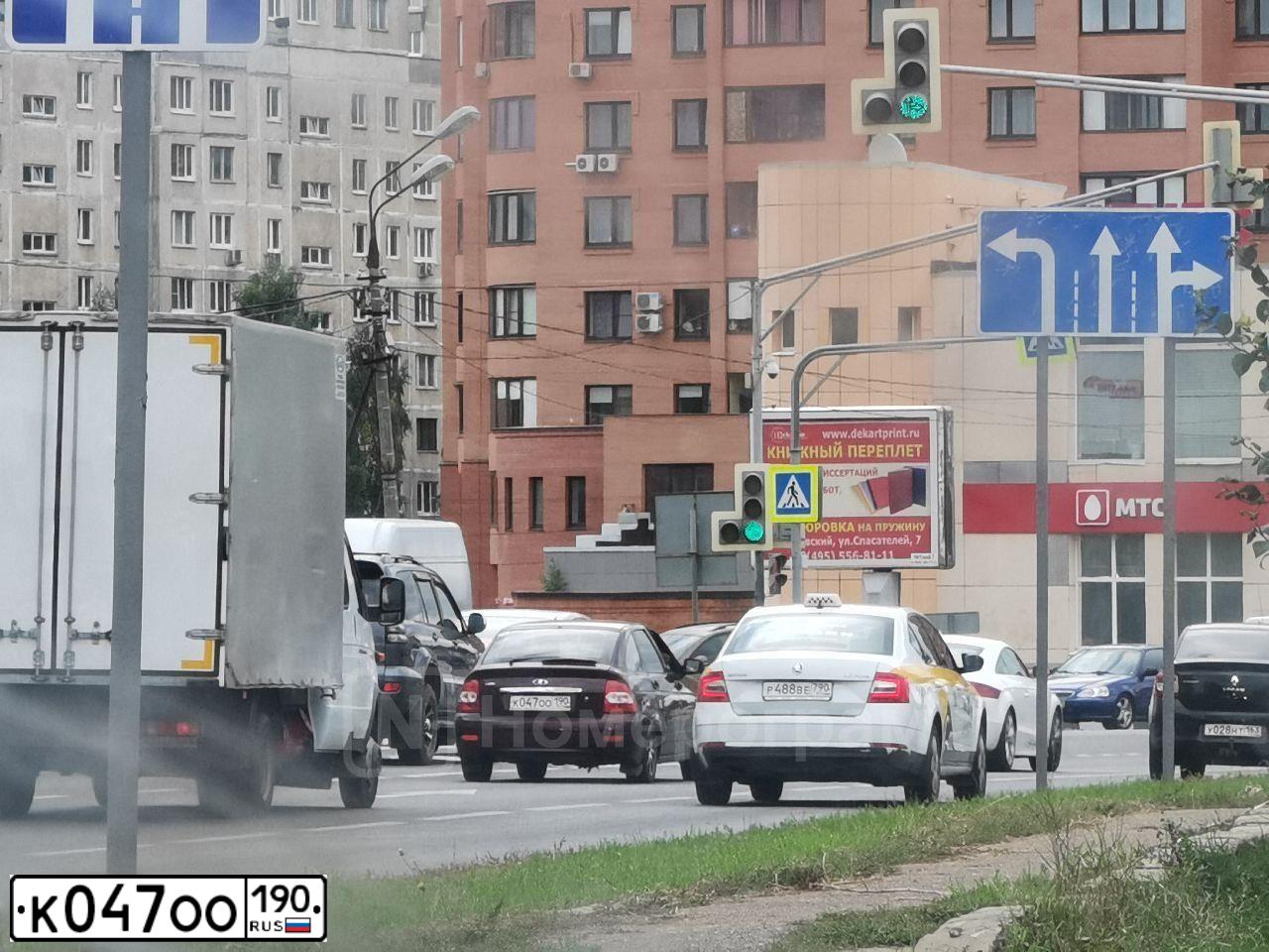 Фото автомобиля LADA 2172 PRIORA, 2011 — госномер К047ОО190. Цвет: ВИШНЕВЫЙ ТЕМНЫЙ