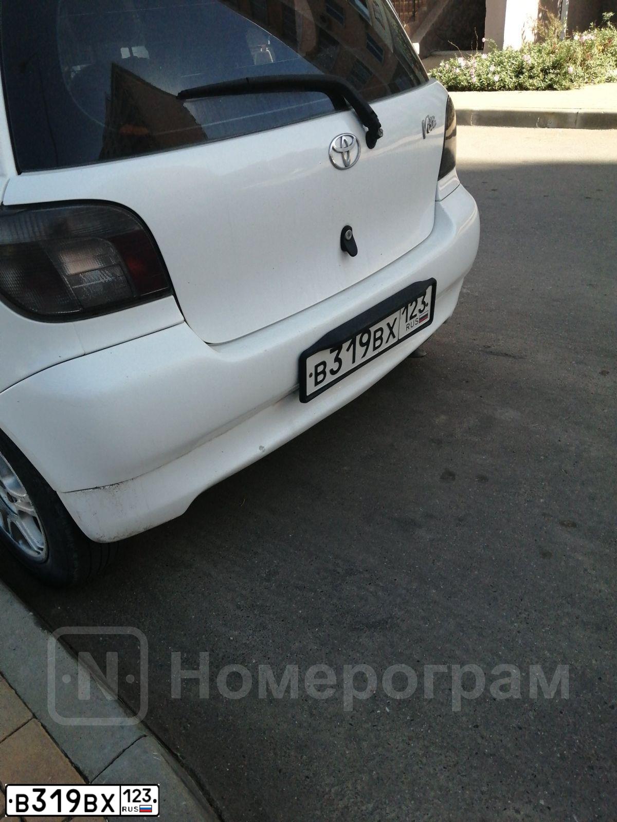 Фото автомобиля LADA 2172 PRIORA, 2011 — госномер В319ВУ123. Цвет: синий