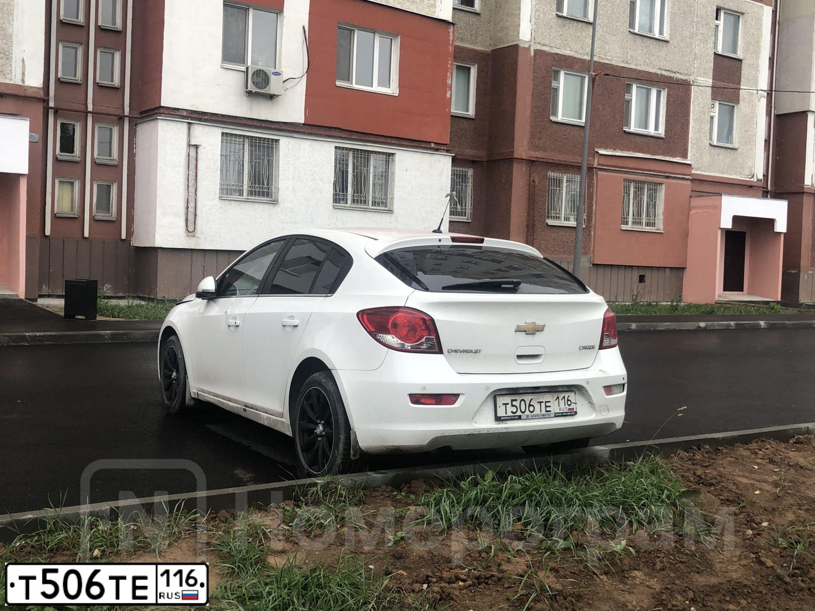 Фото автомобиля CHEVROLET CRUZE, 2013 — госномер Т506ТЕ116. Цвет: БЕЛЫЙ