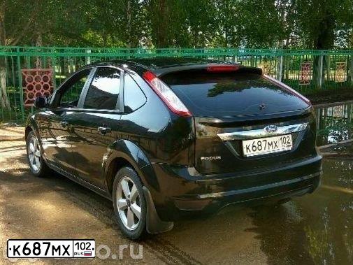 Фото автомобиля FORD FOCUS, 2008 — госномер Е973ВО702. Цвет: ЧЕРНЫЙ